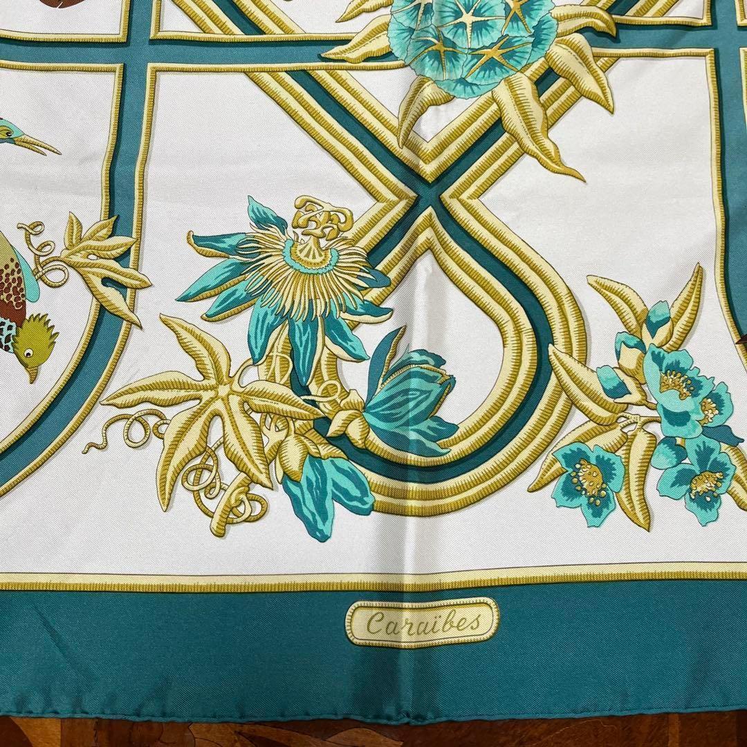 HERMES エルメス　スカーフ　カレ90 「カリブ鳥」 シルク100%