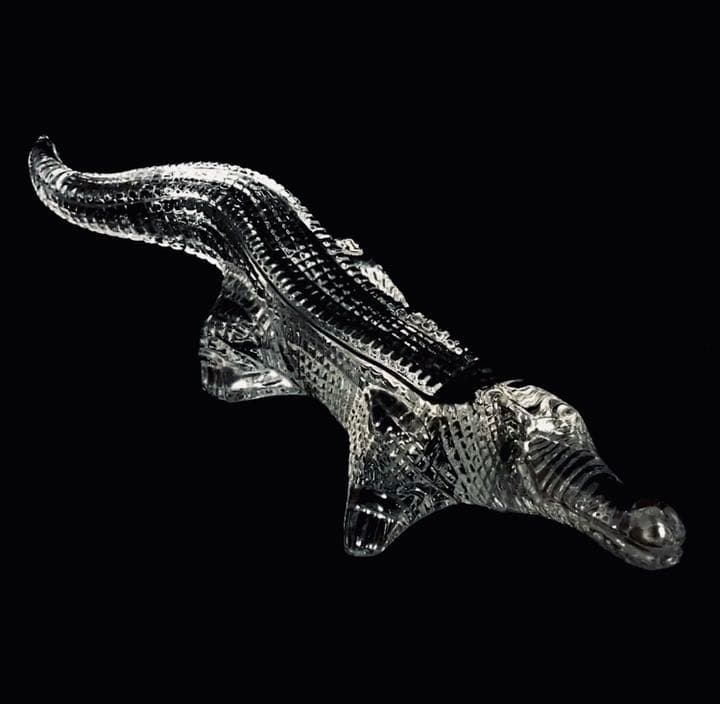 BACCARATバカラ/美品　純正箱付 45cm 「緑の涙」クロコダイル　ワニ