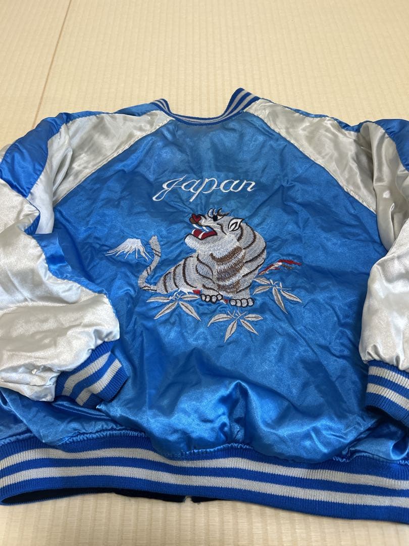 刺繍ドラゴン ベルベット スカジャン　 龍　虎　リバーシブル