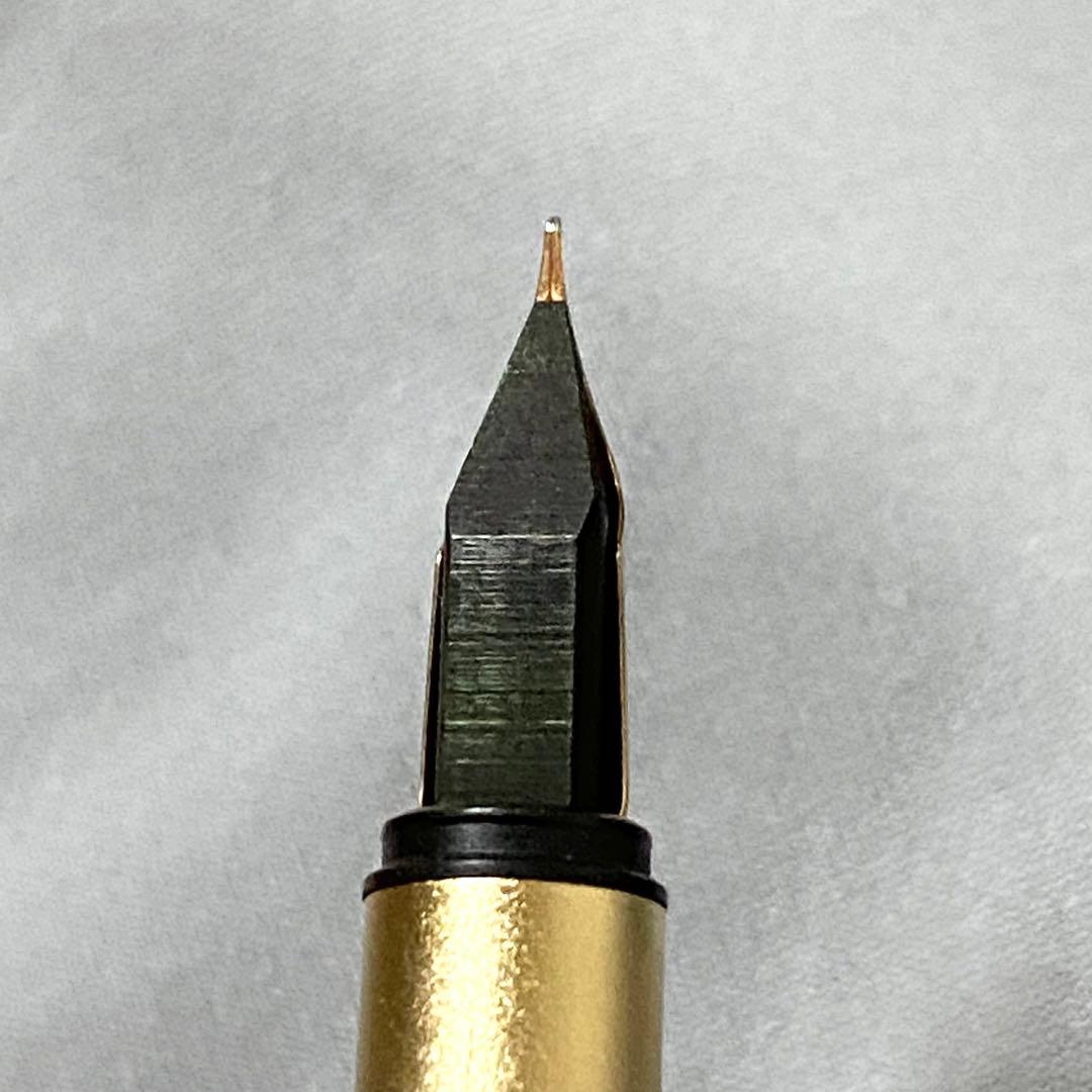 極美品　モンブランMONTBLANC ノブレス　ゴールド　万年筆　585 EF