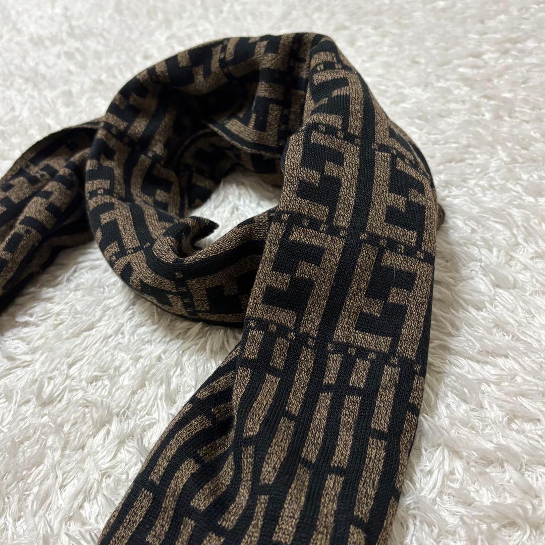 美品　イタリア製　FENDI リバーシブルマフラー　ズッカ　ウール