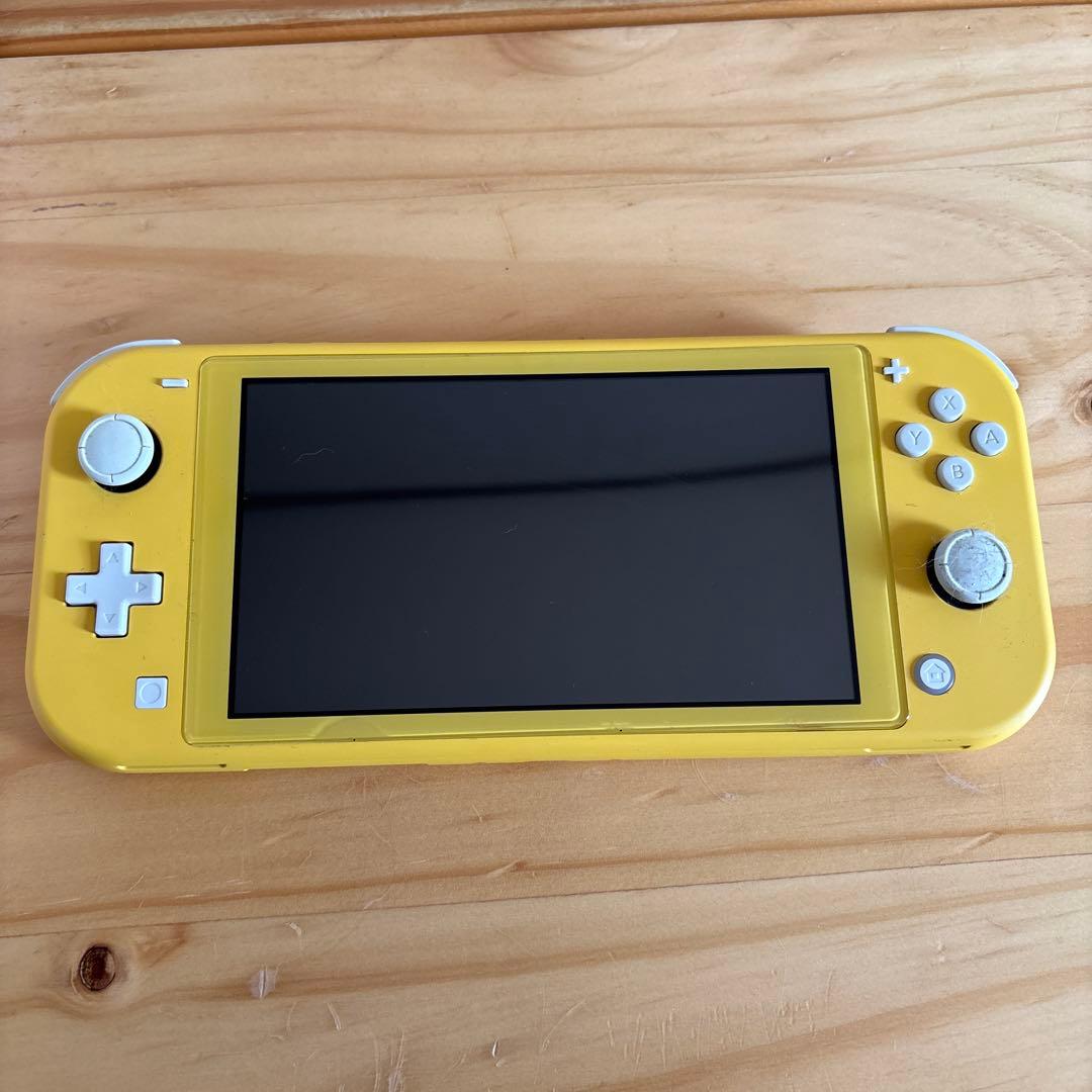 Nintendo Switch Lite イエロー　充電器なし　スイッチライト
