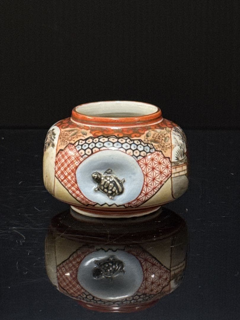 明治期 九谷焼 細密赤絵錦 窓絵亀人物図 盃台 酒器