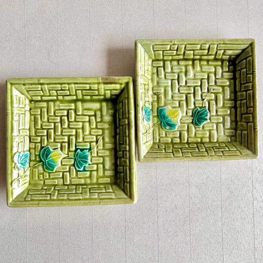 ★アンティーク　希少品 ★交趾焼　網目角皿　萌葱色 2枚