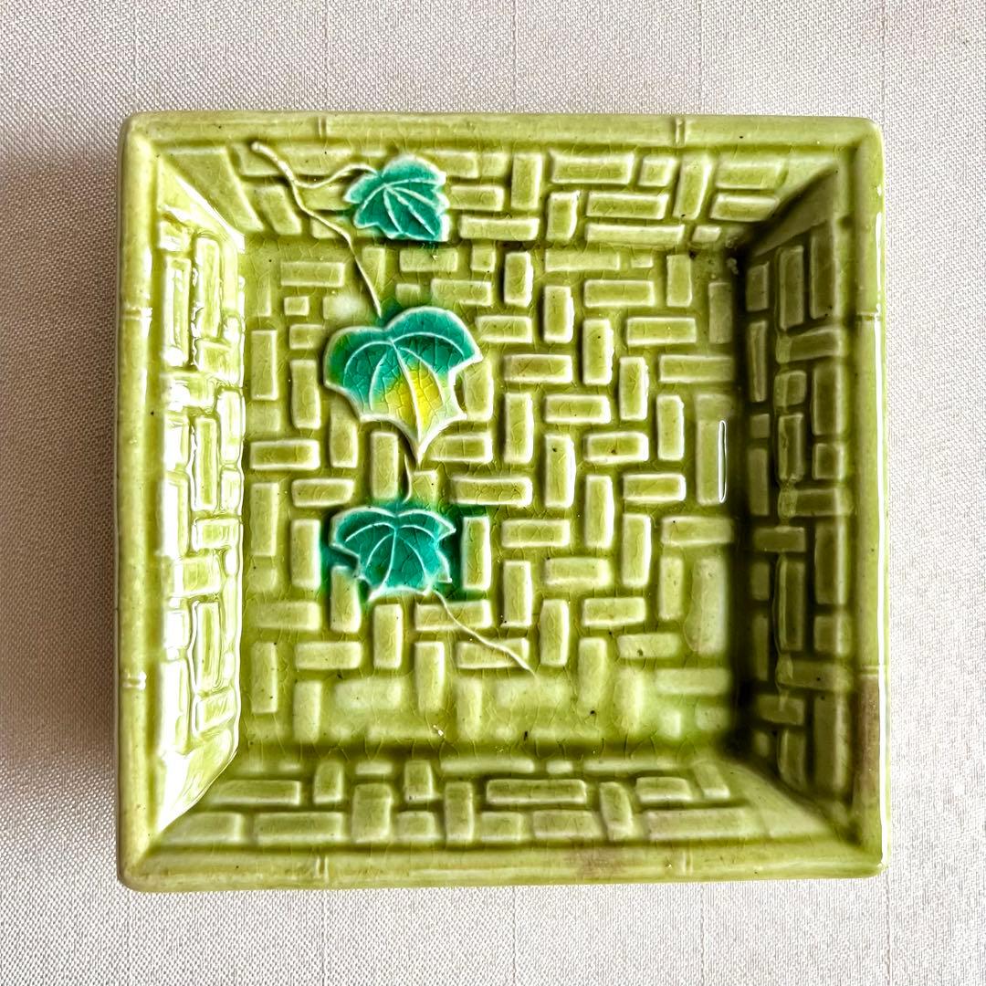 ★アンティーク　希少品 ★交趾焼　網目角皿　萌葱色 2枚