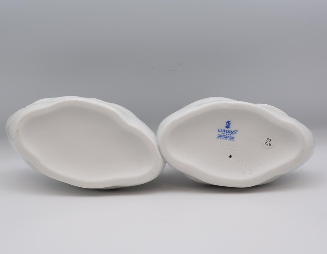 終わりなき愛　＃6585　★リヤドロ　スペイン　ポーセリン　光沢仕上げ　絶版