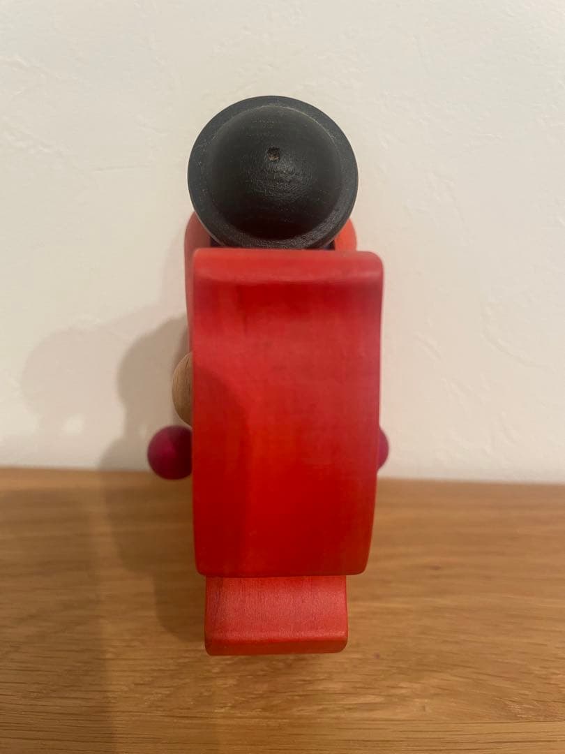 ブライトシュベルツ　赤い馬と男の子