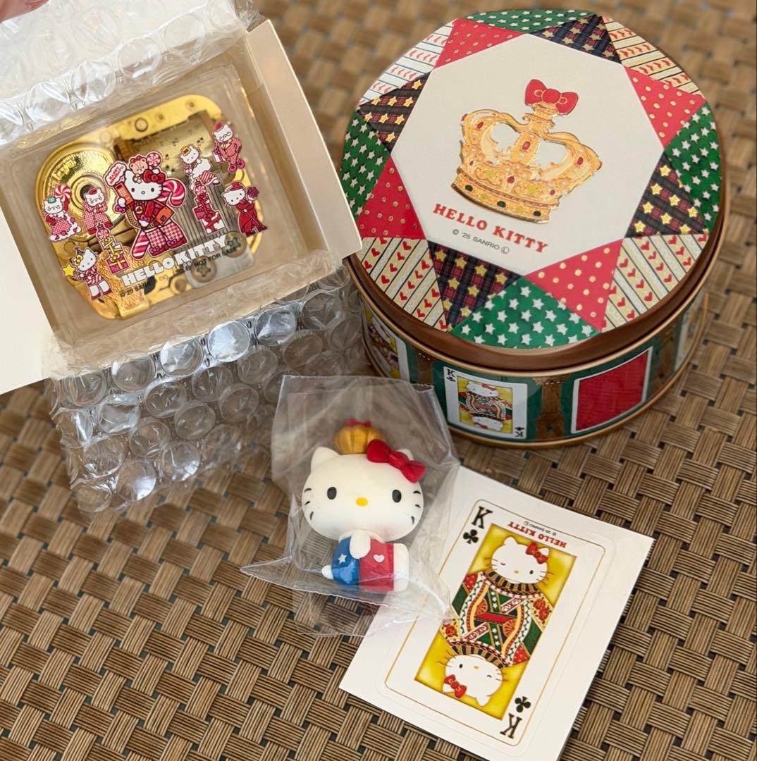 オルゴール ルミネ ハローキティ ガチャ&青山デカーボ ハローキティのトランプ缶