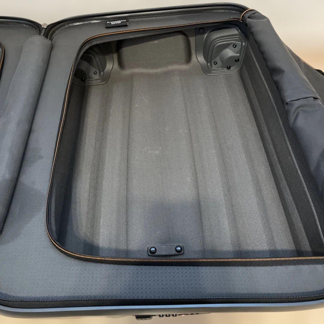 サムソナイト超軽量キューブライト68(コスモライト高級) 無料預入サイズ