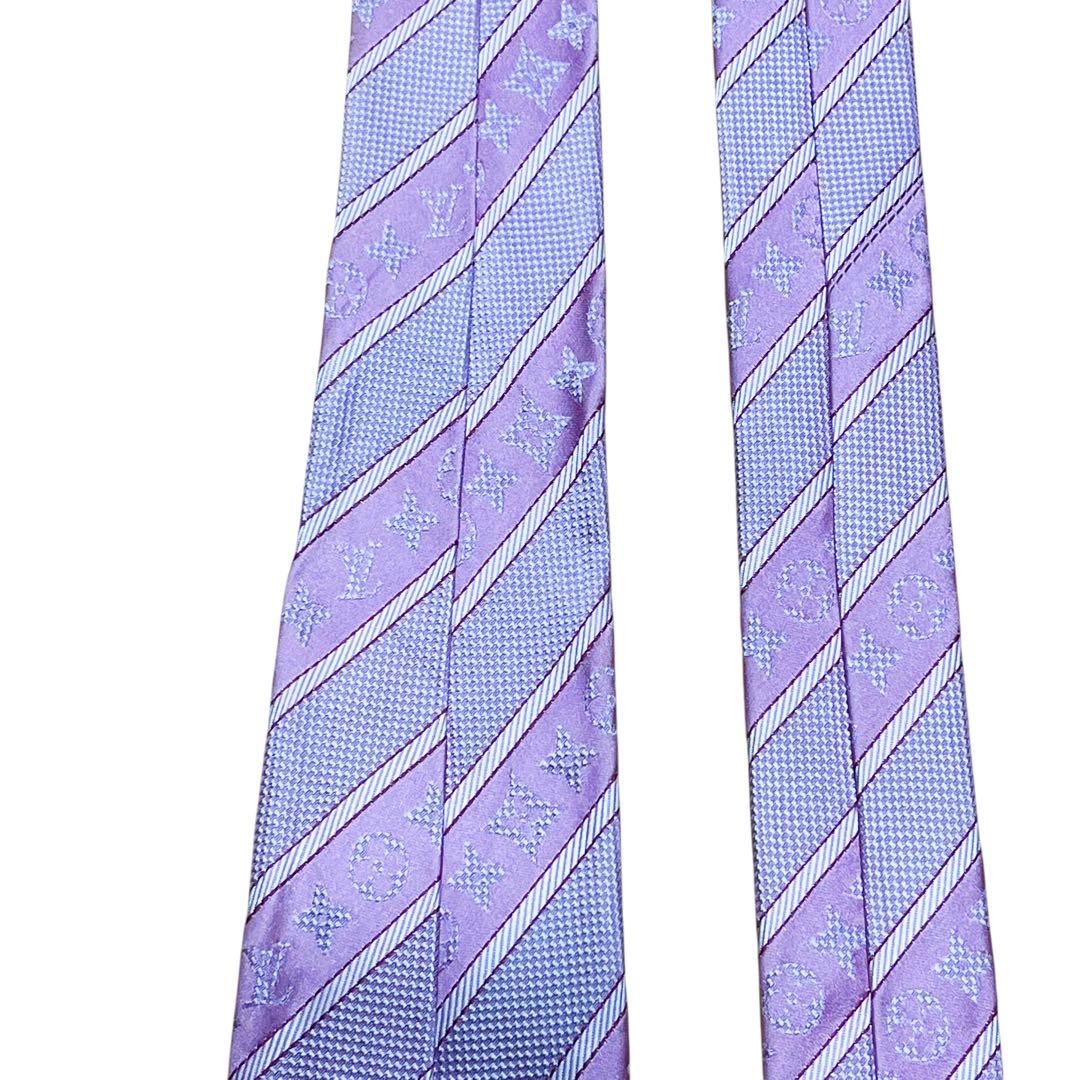 美品　ルイヴィトン　ネクタイ　モノグラム　ピンク　ロゴ　ジャガード　ストライプ