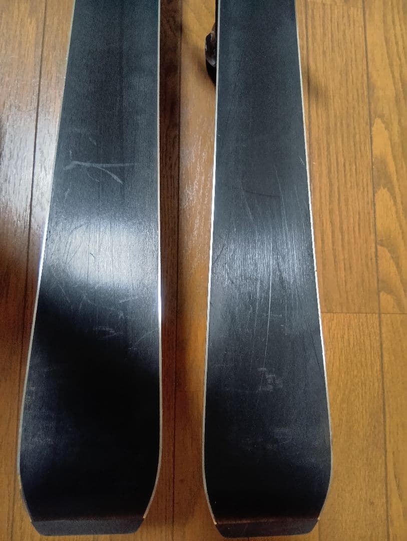 美品☆SALOMONサロモン☆スキー板☆THE LUX JR140cm