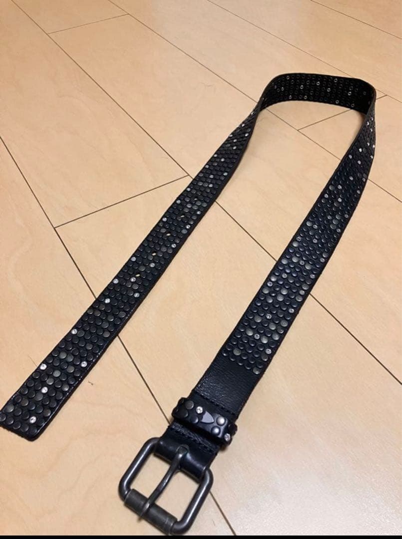 Hollywood Trading Company スタッズ付きレザーベルト 黒