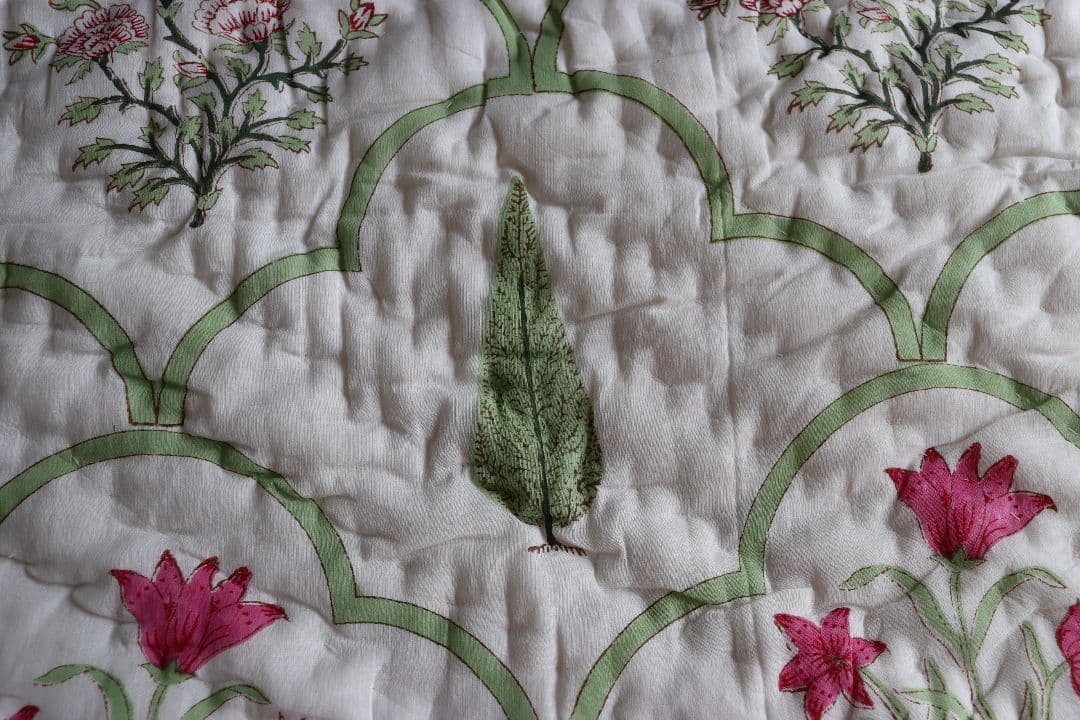 インドのキルト布団　ハンドブロックプリント