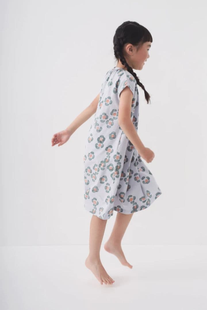 ミナペルホネン　キッズ　flower mist ワンピース