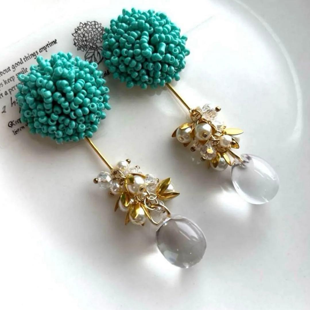 ピンクフラワーレジン×スパンコール♡花びら ピアス イヤリング