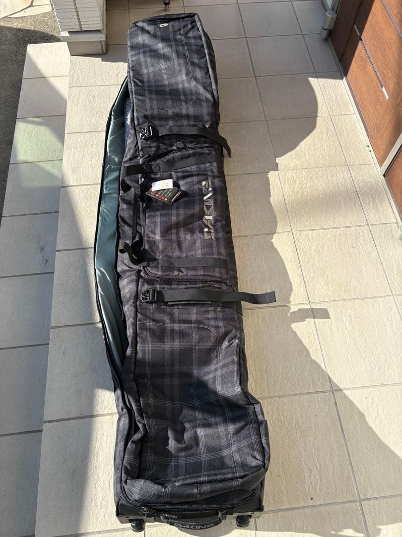 新品　DAKINE スキー・スノーボードバッグ ウィール付き　198センチ