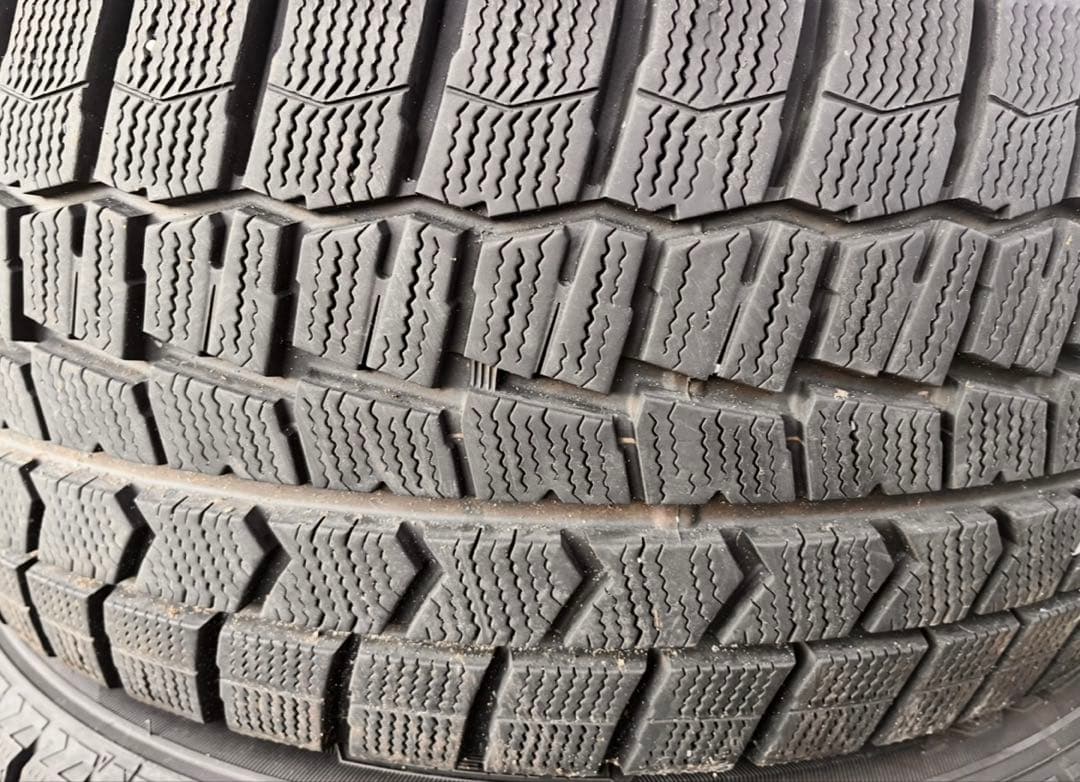 235/50R18 ② 2本　必ず①とご購入下さい。