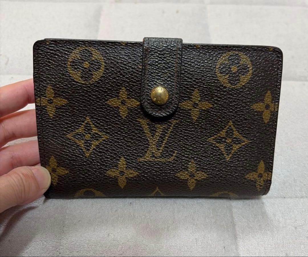 Y015 ルイヴィトン　モノグラム　ヴィエノワ　折り財布　コンパクト