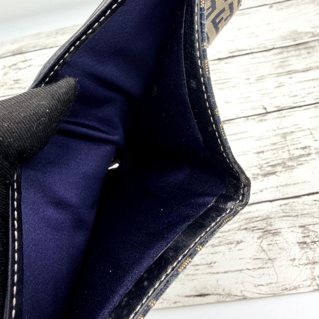 FENDI フェンディ 折財布 ズッカ柄 二つ折り財布