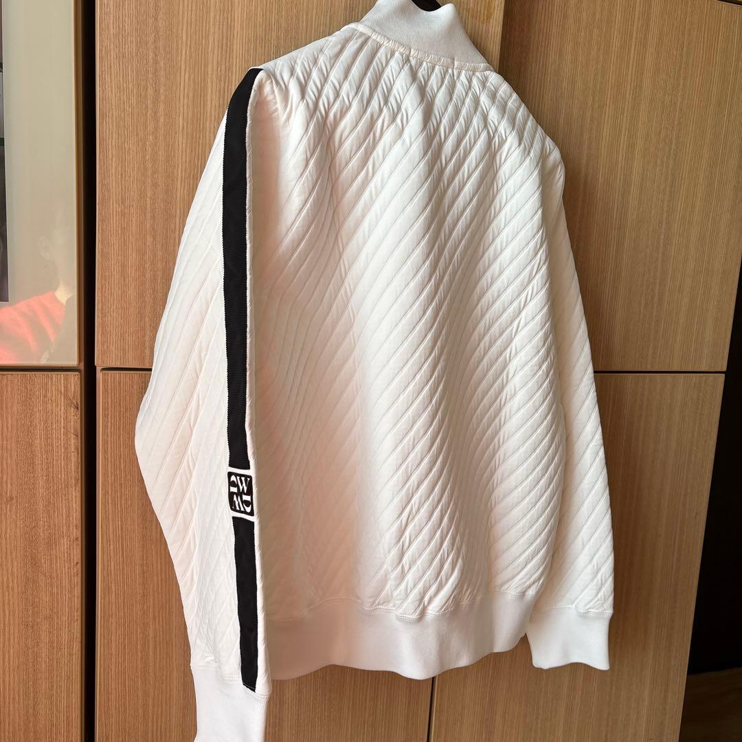ダンスウィズドラゴン　ホワイトキルティングブルゾン