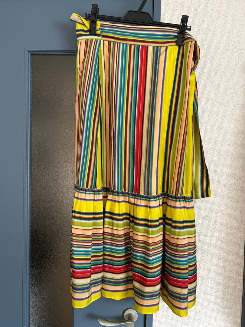 CABaN キャバン シルクマルチストライプ ティアードラップスカート