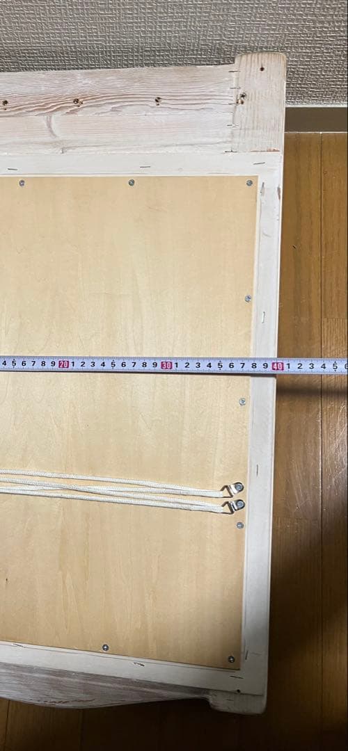 アンティーク風　壁掛けミラー ウッドフレーム窓枠デザイン