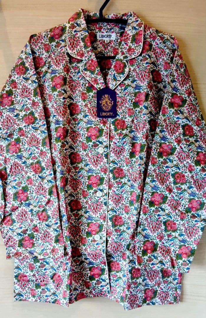 Liberty 花鳥柄 レディースパジャマ Mサイズ 未使用