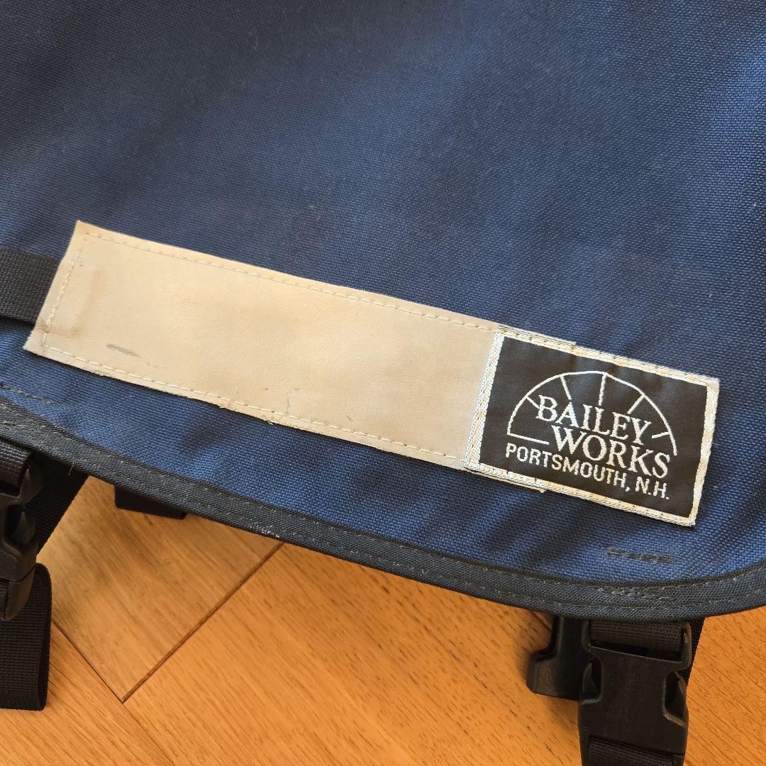 BAILEY WORKSメッセンジャーバッグXS