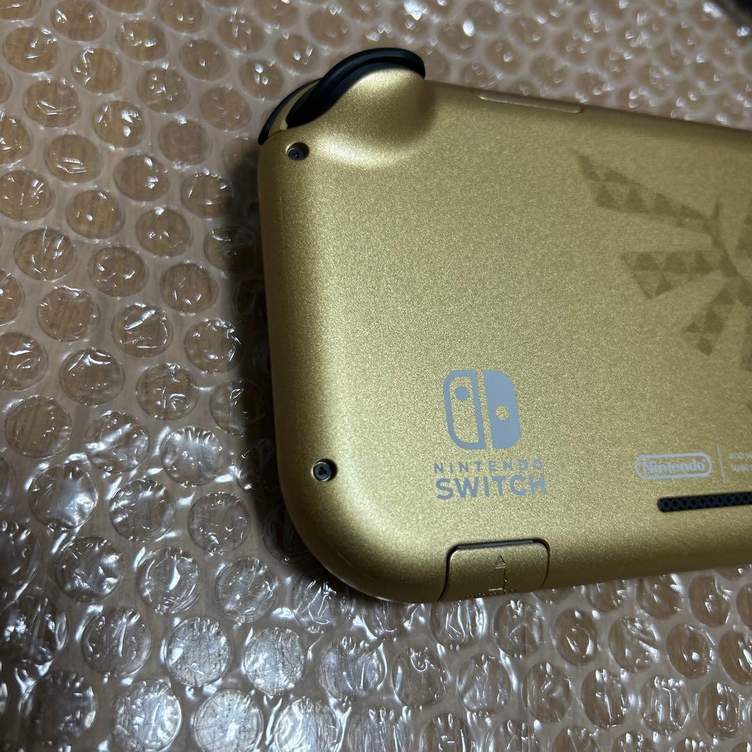 美品　Switch Switch Lite本体 ハイラルエディション