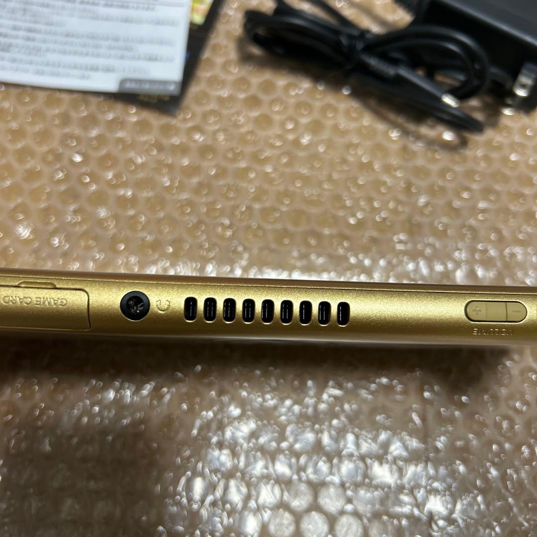 美品　Switch Switch Lite本体 ハイラルエディション