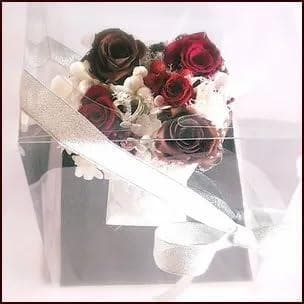 プリザーブドフラワー　レッドブラウン＆ハート　ギフトケース付き