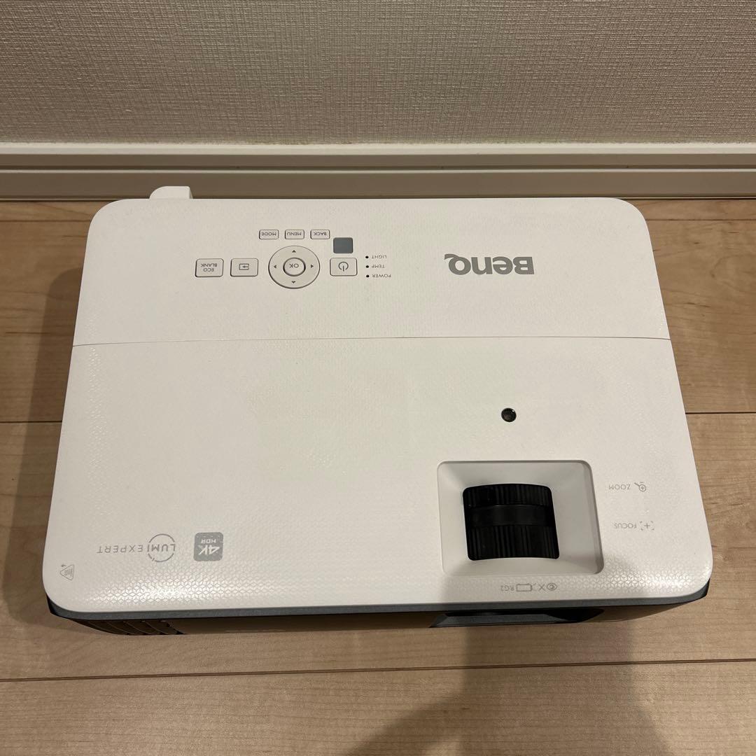 BenQ TK700STi 4K ゲーミングプロジェクター