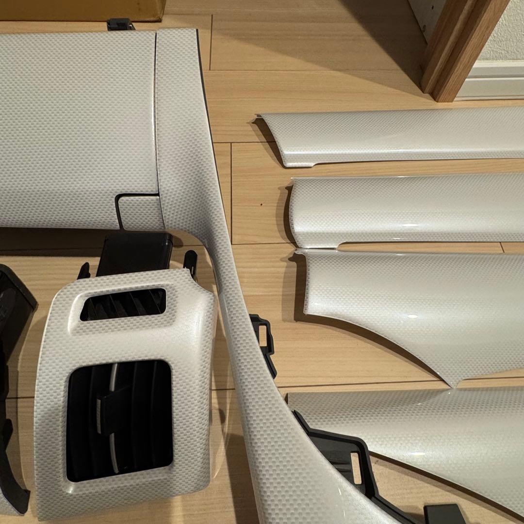 レア？ プリウス 30 前後共通 全グレード可 ホワイト カーボン 内装品セット