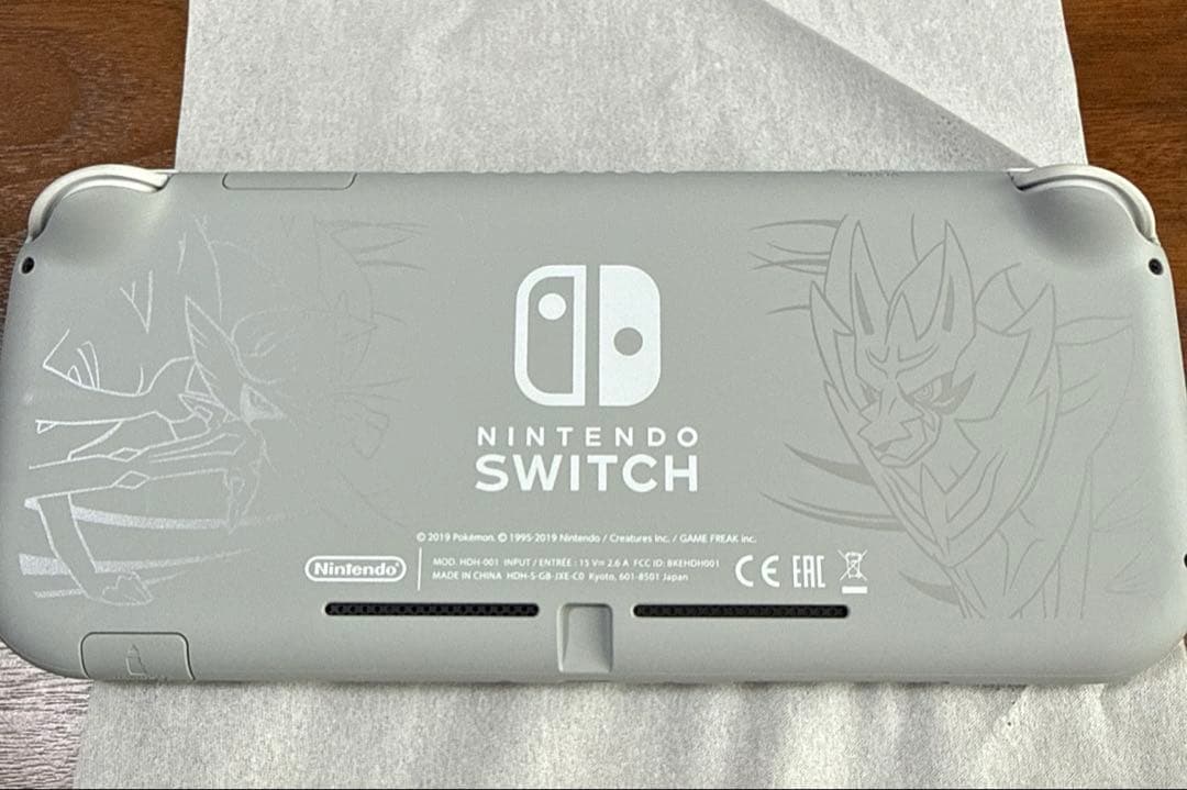 Nintendo Switch Lite ザシアン　ザマゼンタ　ポケモン　本体