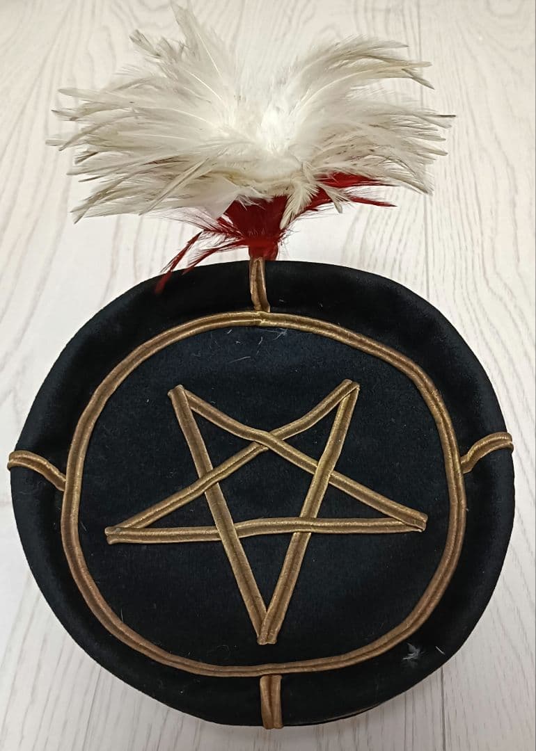 陸軍大尉礼装用軍帽(羽根付き)