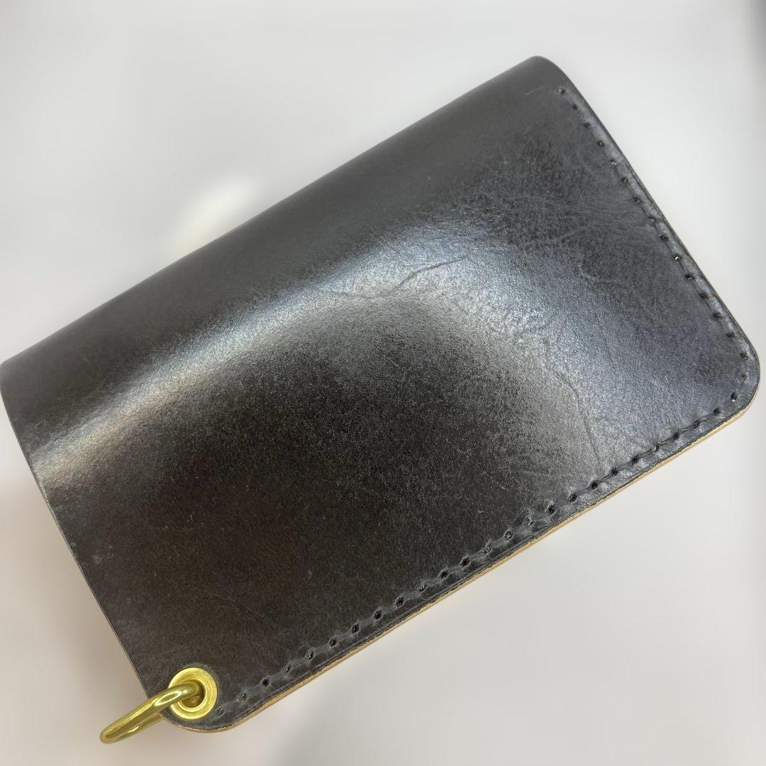 【無骨x上質 お札折らず収納】 丘染めブラック 手染めミドルトラッカーウォレット