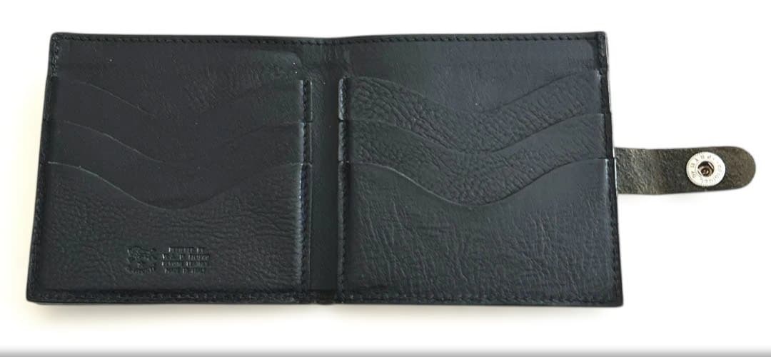 え*き様 IL BISONTE 二つ折り財布 黒 レザー