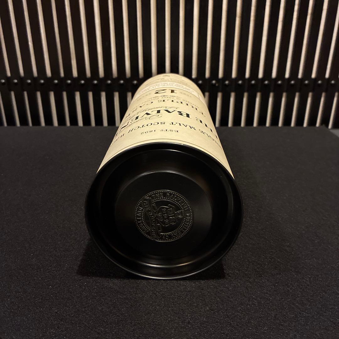 ‪古酒 ヴァルベニー 12年 スコッチ トリプルカスク 箱入り（新品未開封）