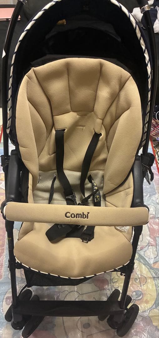 Combi エアリーネイビー ベビーカー スゴカル 4キャス エッグショック