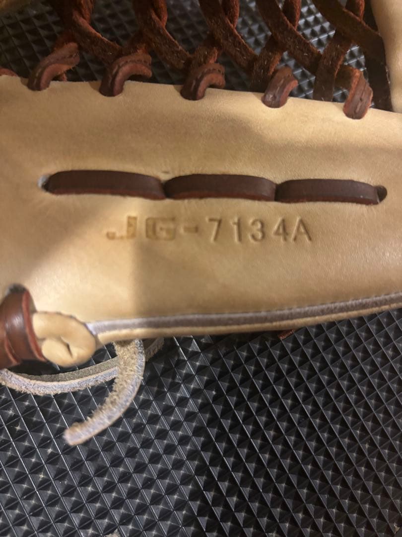 ジュンケイ アラミドモデル　硬式外野用グラブ 中古品