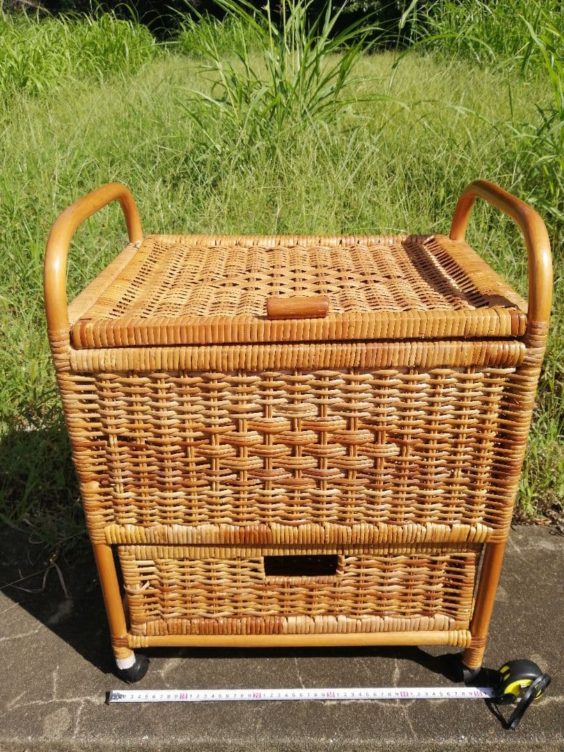 レトロ　ラタン　キャスター付き　脱衣かご　ラック　カゴ　バスケット　ランドリー