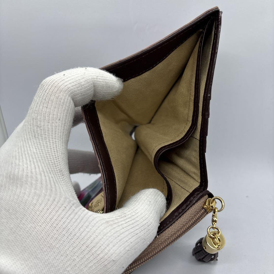 【美品】アタオ　2つ折り財布　メリヴィトロ　シャルトルブルー　ステンドグラス