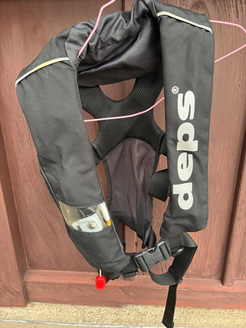 deps 自動膨張式ライフジャケット 黒