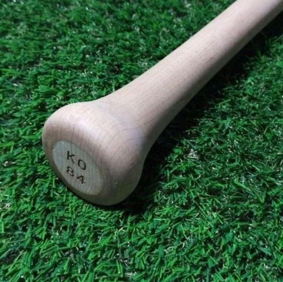 木製バット　SSK　岡本和真　②