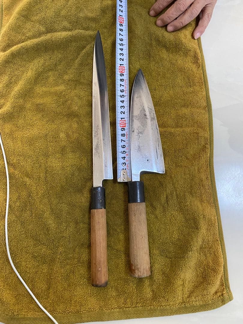 14本の本焼き包丁セット鹿皮のカバン付き