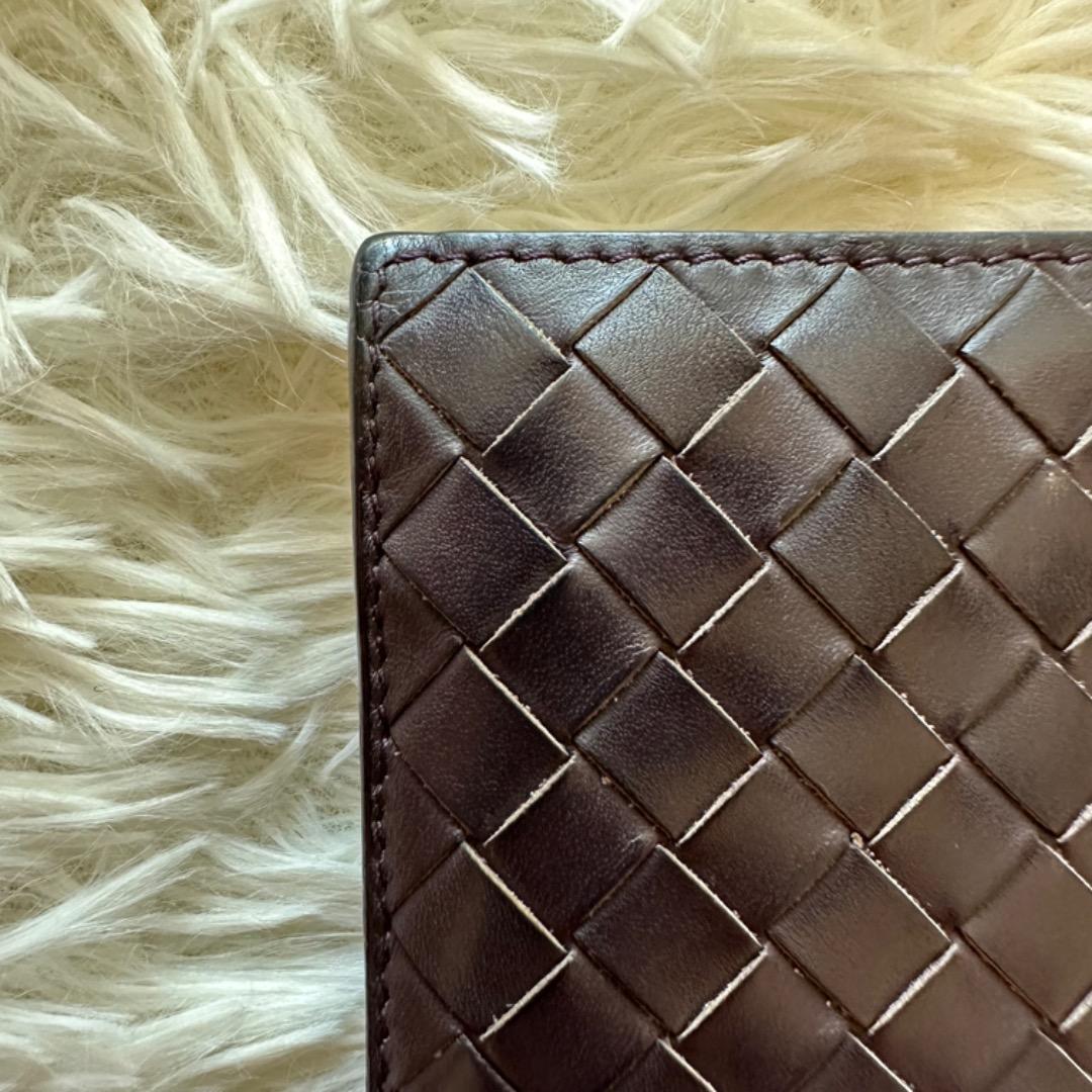 美品✨ボッテガヴェネタ イントレチャート 二つ折り財布 レザー ブラウン