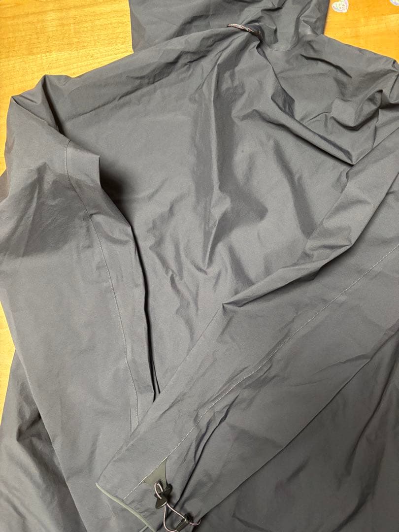 Klättermusen ASYNJA マウンテンパーカー M