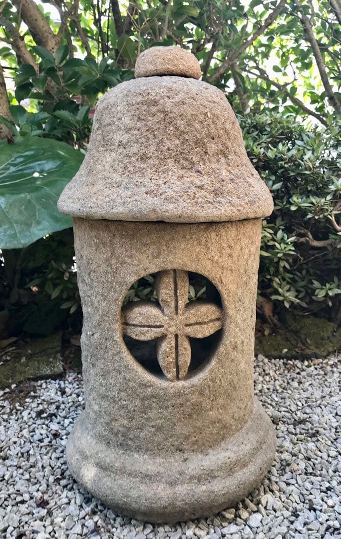 【天然自然石灯篭・置灯篭・オブジェ・庭石・ガーデニング・造園】箱庭水石飾り石