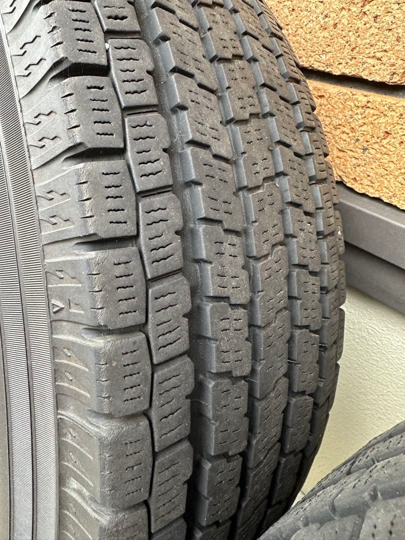スタッドレス195/80R15 2021年107/105L LT 　4本セット