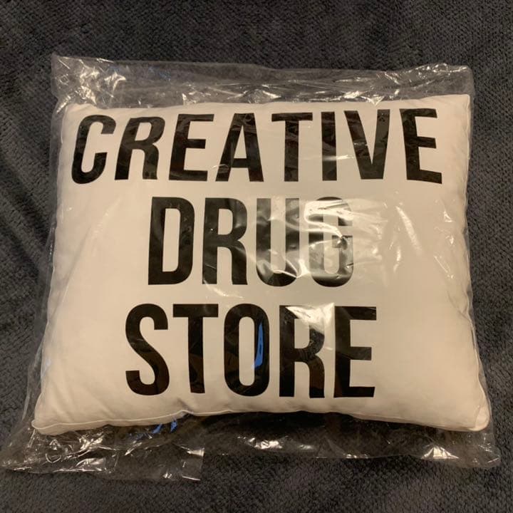 creative drug store クッション